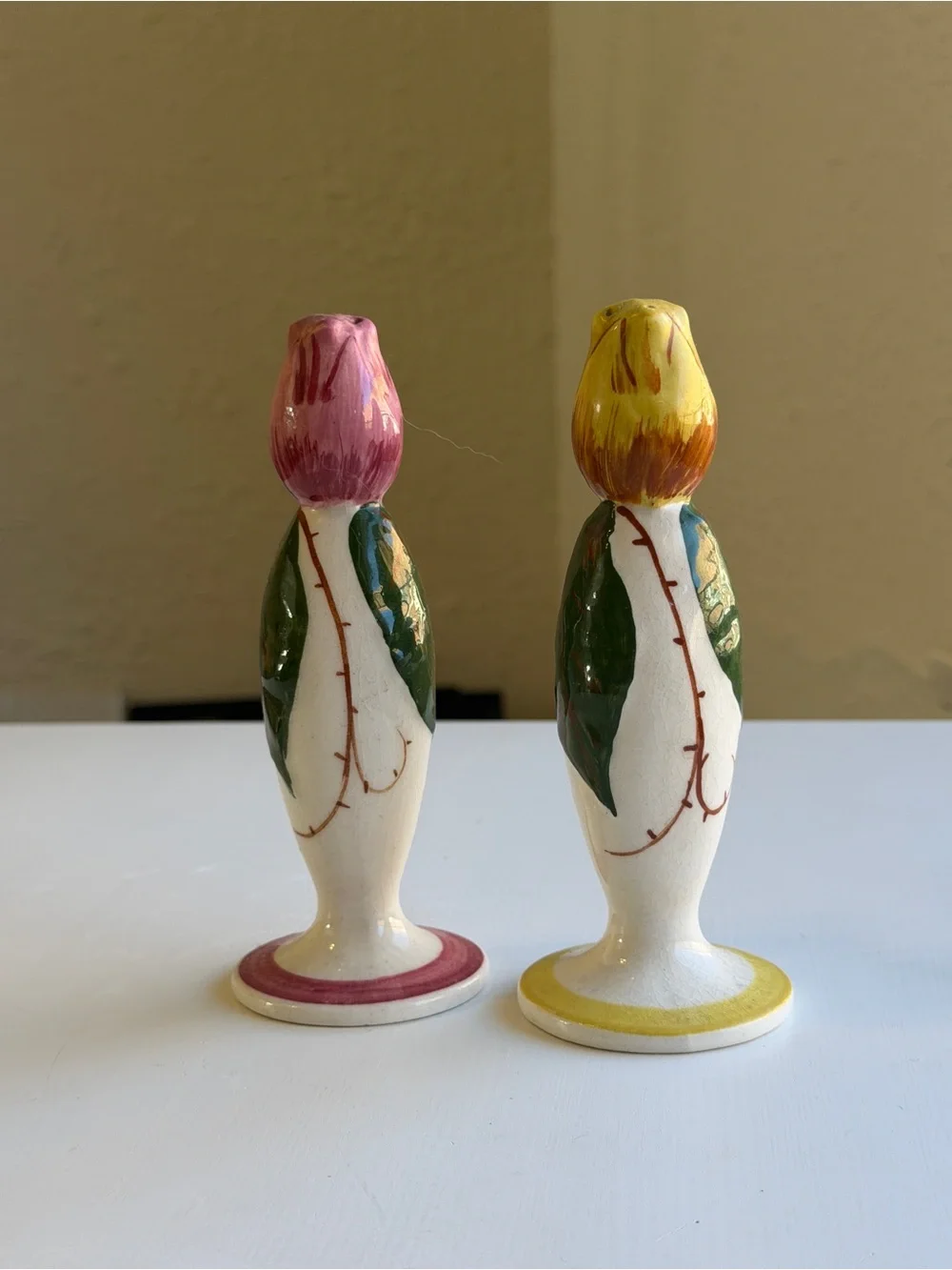 Vintage Ceramic Flower Bud Salt & Pepper Shakers Pink Yellow Tulip Floral MCM